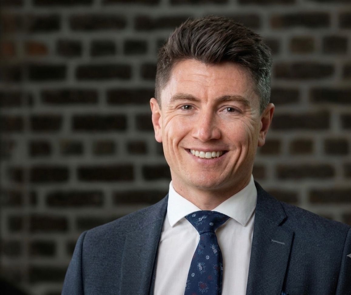 Mr Jamie Clements FRCS (Plast)